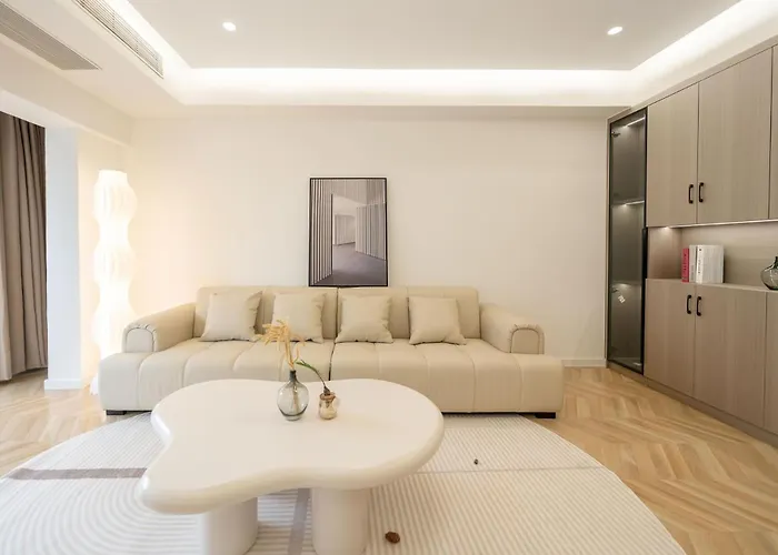 Eastern Hub - People Square Branch New 3 Bedrooms House