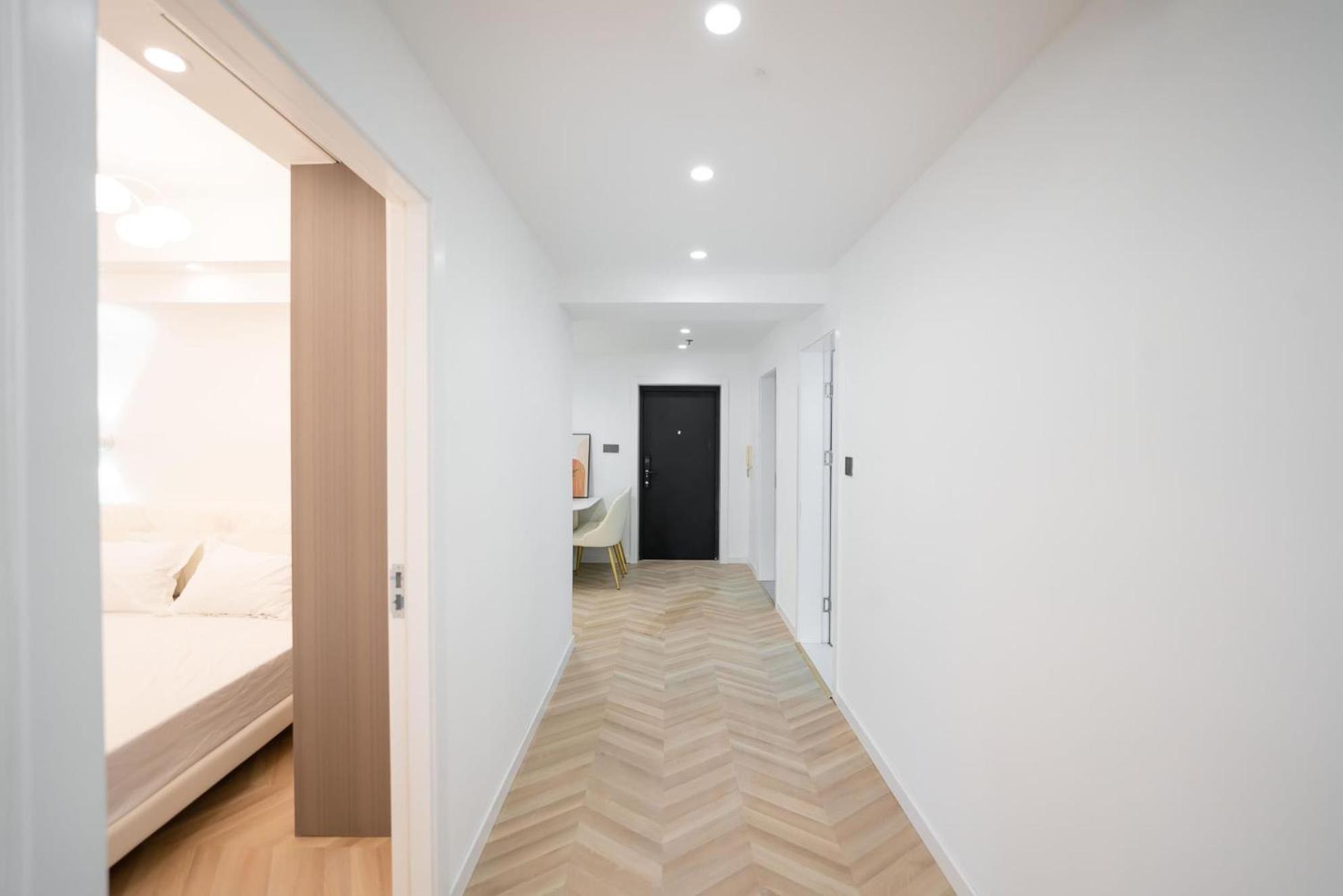 Apartemen Eastern Hub - People Square Branch New 3 Bedrooms House Shanghai